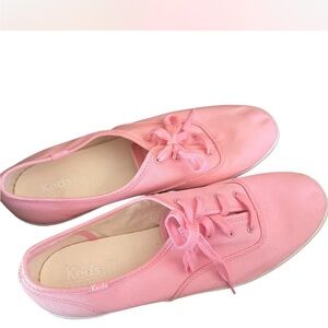 Pink women’s keds